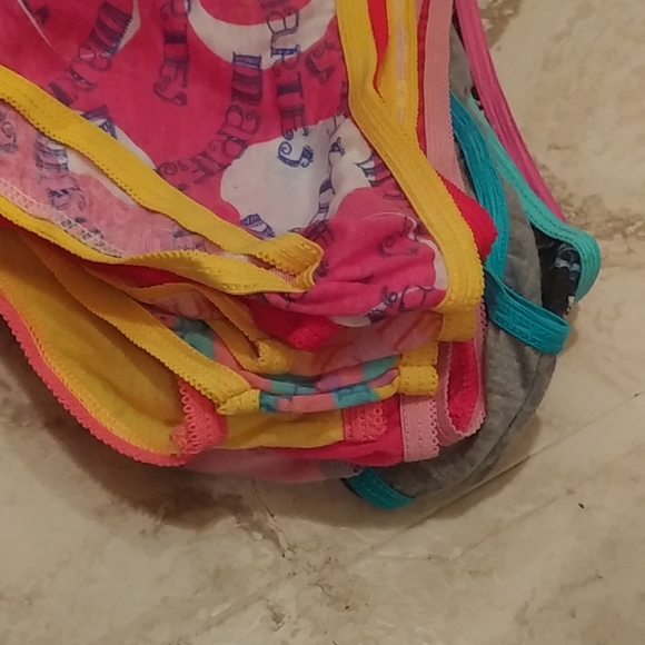 WONDER-WEAR GIRL ASSORTED UNDERWEAR - Picture 6 of 16